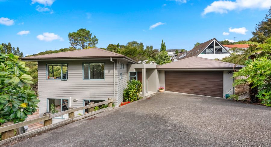  at 140 Chelsea View Drive, Chatswood, Auckland