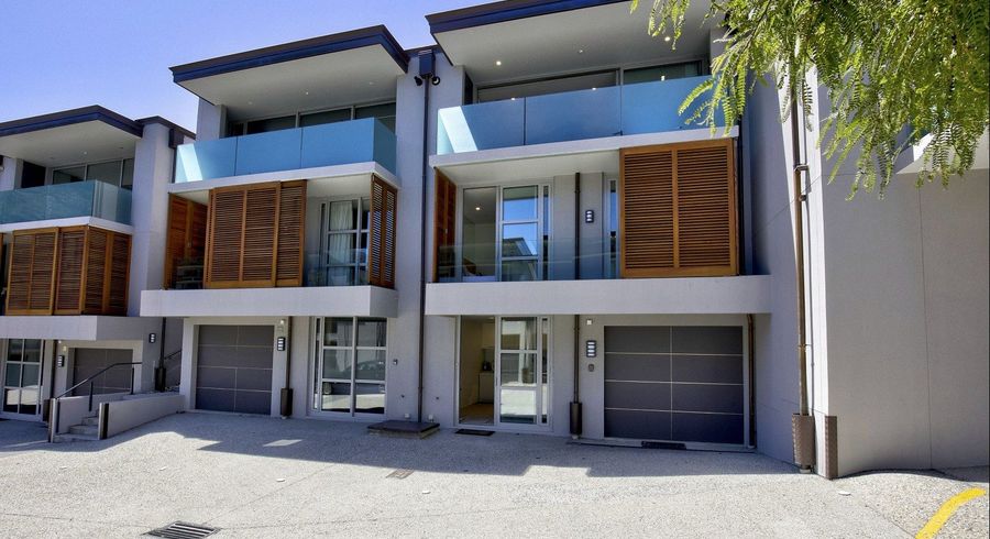  at 4/60 Hallenstein Street, Town Centre, Queenstown-Lakes, Otago