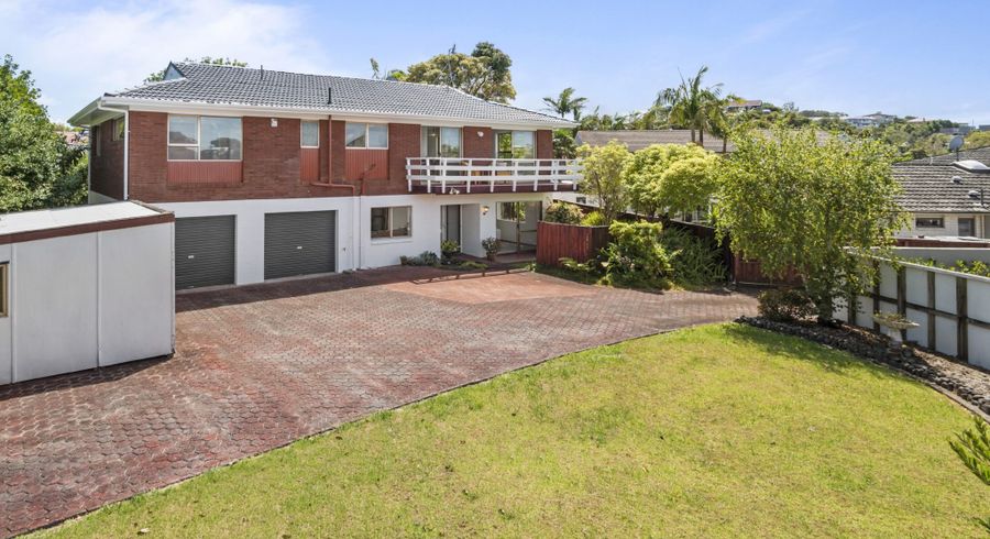  at 13 Tarahanga Street, Northcote, Auckland