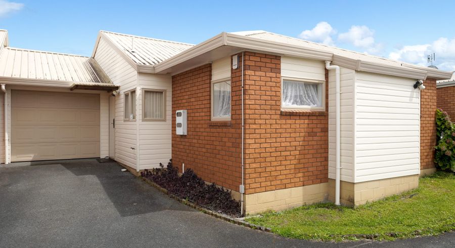  at 25 Pomaria Road, Henderson, Waitakere City, Auckland