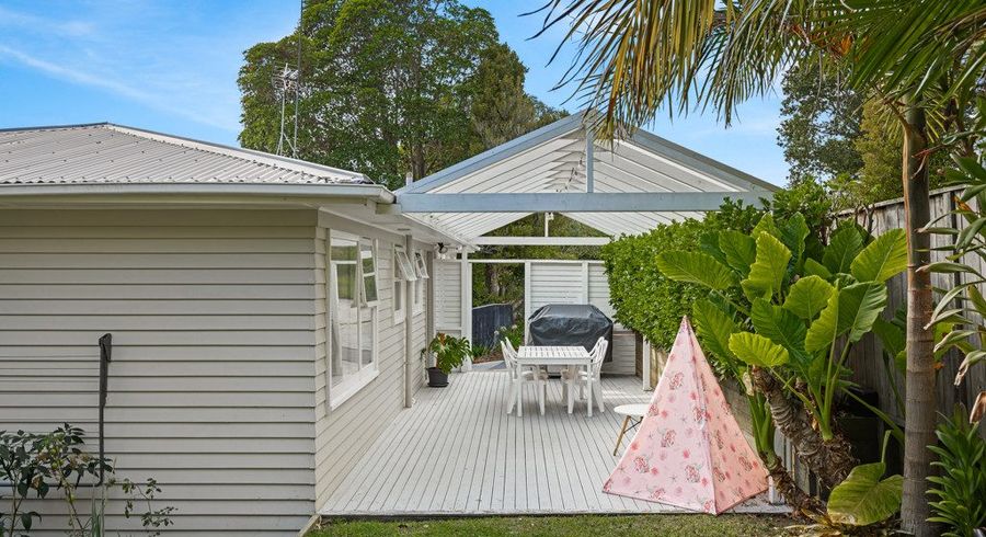  at 39 Keegan Drive, Massey, Waitakere City, Auckland