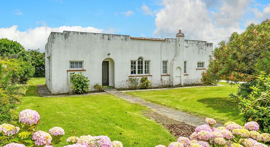  at 42 Church Road, Mangere Bridge, Auckland