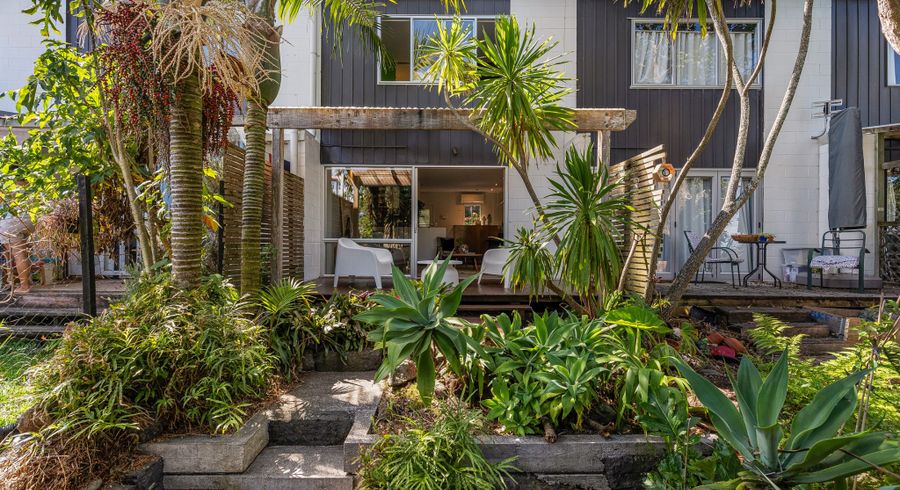  at 4/10 George Street, Mount Eden, Auckland