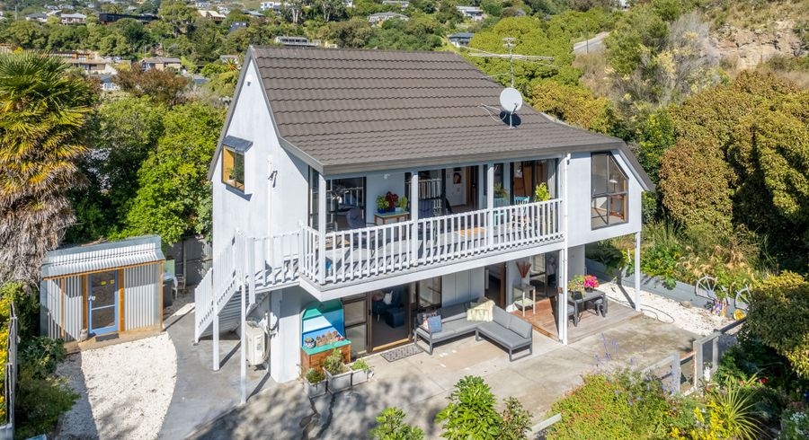  at 2/32 Taupata Street, Redcliffs, Christchurch