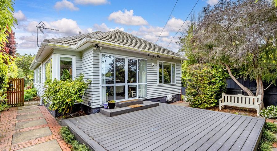  at 6 Wilding Street, Saint Martins, Christchurch