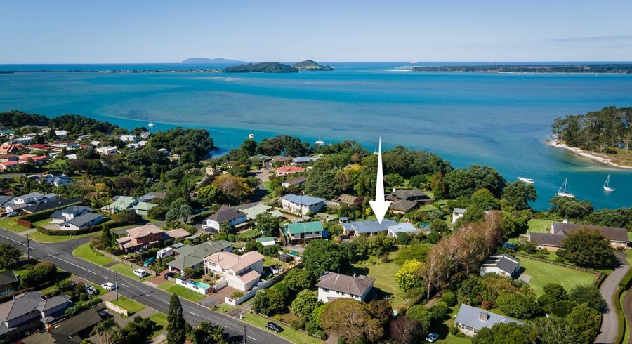  at 216 Tanners Point Road, Tanners Point, Tahawai