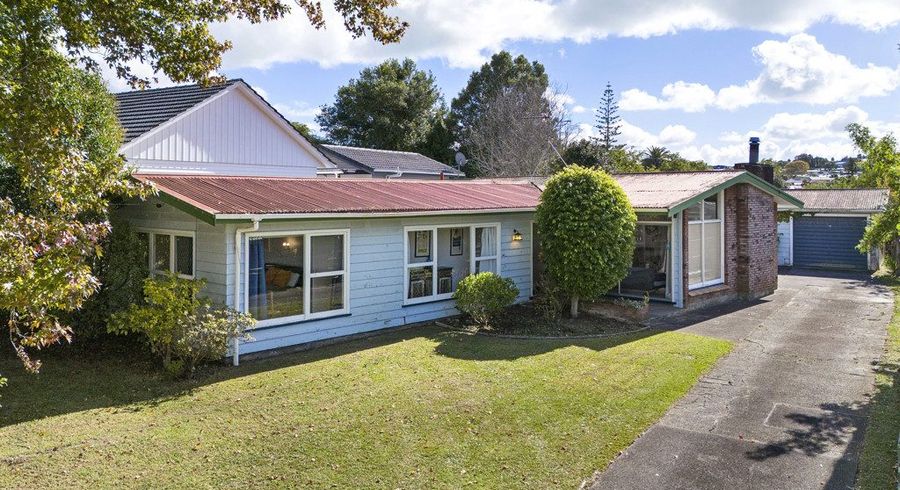  at 9 Troy Place, Glendowie, Auckland