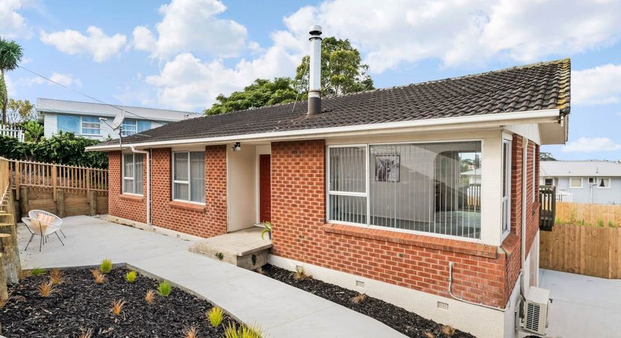  at 221 Eskdale Road, Birkenhead, Auckland