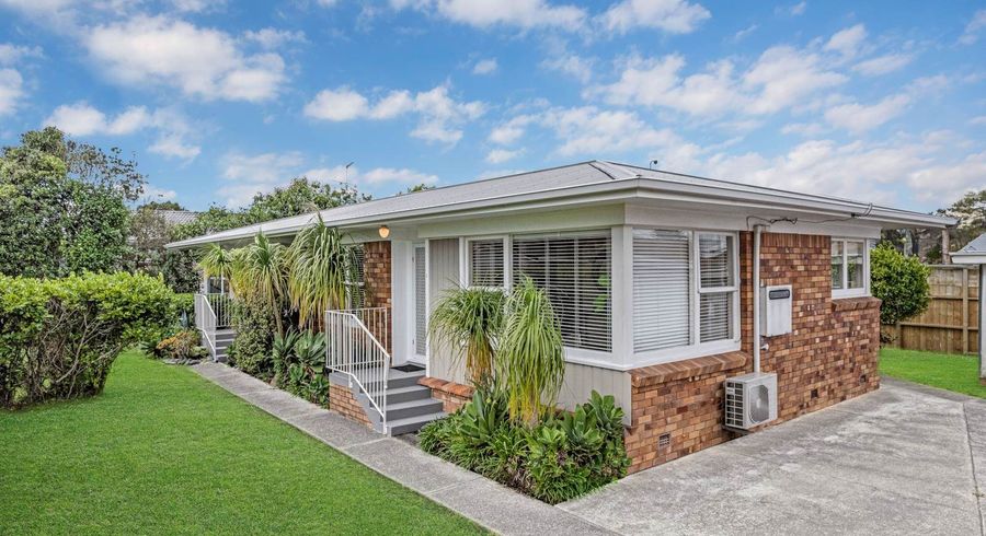  at 2/ 22 Evelyn Place, Hillcrest, North Shore City, Auckland