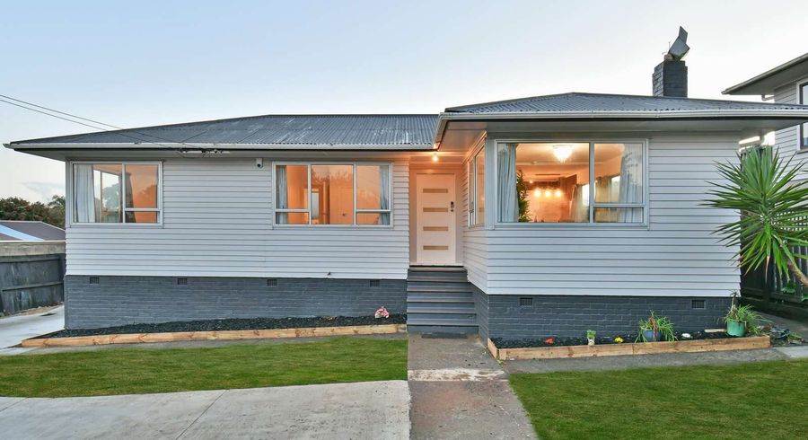 at 103 Beaumonts Way, Manurewa, Auckland