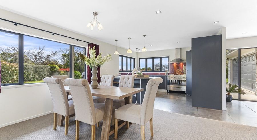  at 122 Surrey Hill Road, Oakura, New Plymouth, Taranaki