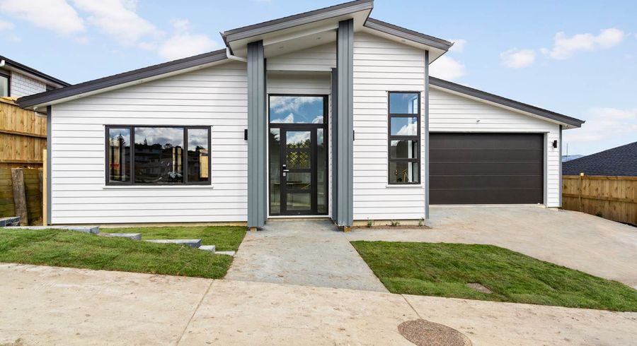  at 14 Mamuku Drive, Massey, Auckland