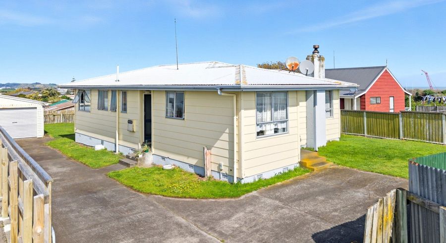  at 49 Lee Street, Castlecliff, Whanganui, Manawatu / Whanganui
