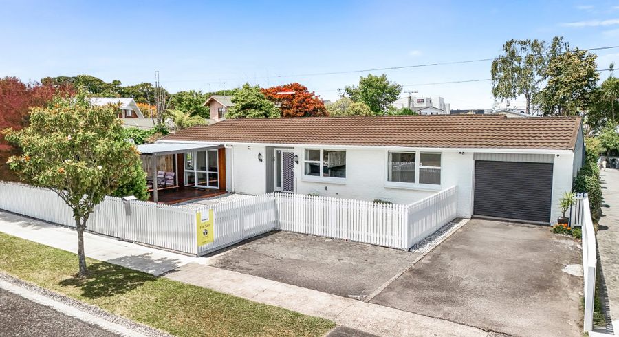  at 12 De Vere Crescent, Chartwell, Hamilton