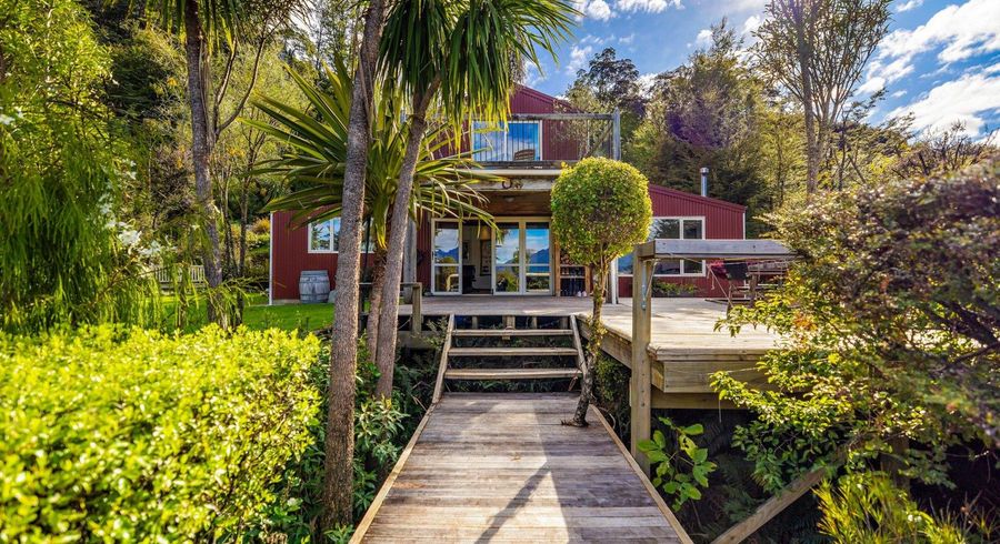  at 17 Tall Tree Lane, Mount Creighton, Queenstown