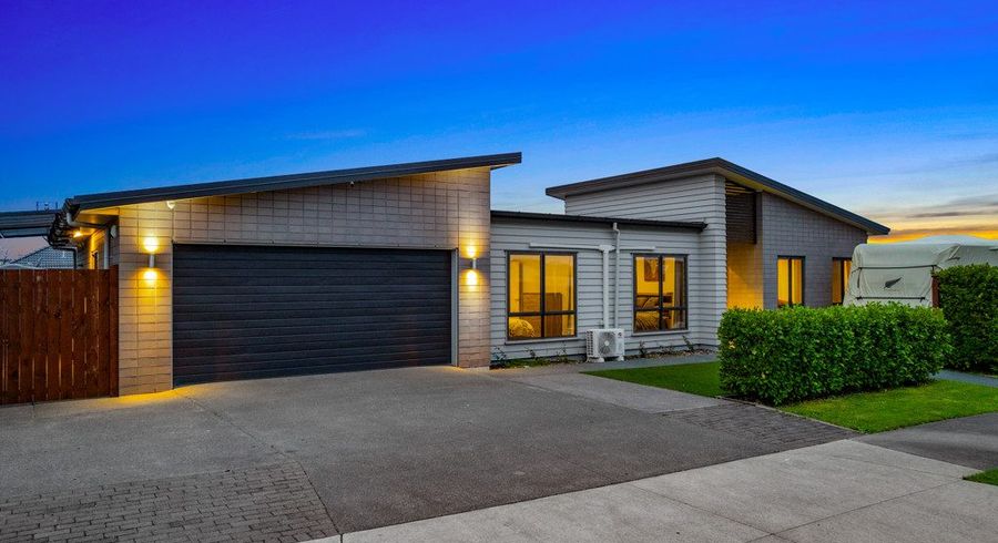  at 1 Paso Fino Crescent, Karaka, Papakura