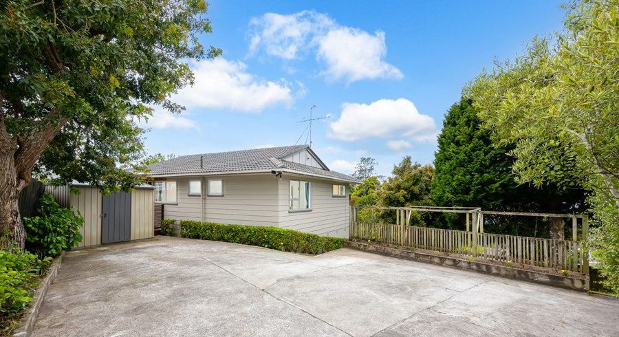  at 98 Gallony Avenue, Massey, Waitakere City, Auckland