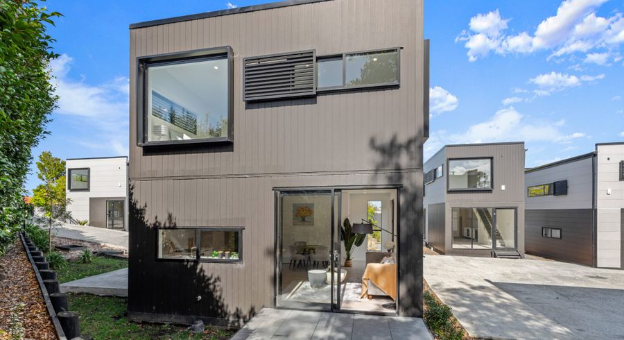  at Lot 8/10 Hutchinsons Road, Bucklands Beach, Manukau City, Auckland