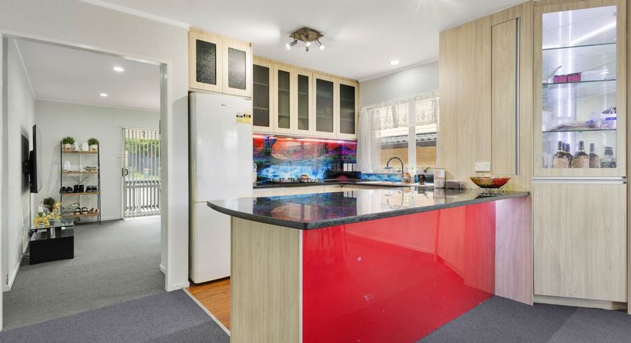  at 2 Bill Phillip Place, Clendon Park, Manukau City, Auckland