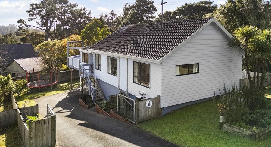  at 10 Randal Place, Bayview, Auckland