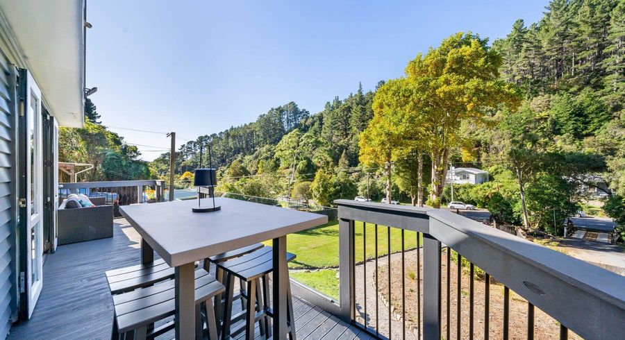  at 114 Pinehaven Road, Pinehaven, Upper Hutt
