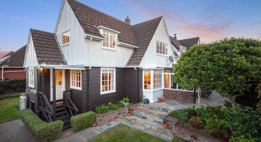  at 6B Elderwood Lane, Belmont, North Shore City, Auckland