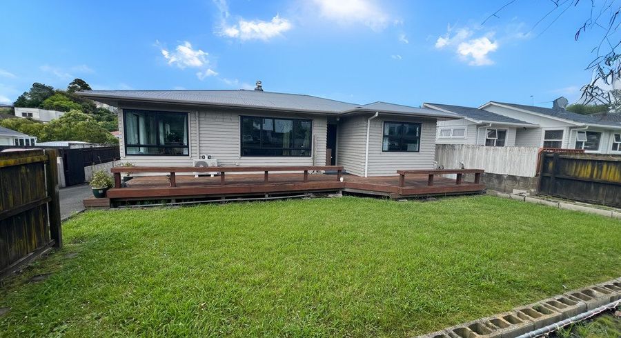  at 48 and 48A Chartwell Avenue, Glenfield, North Shore City, Auckland