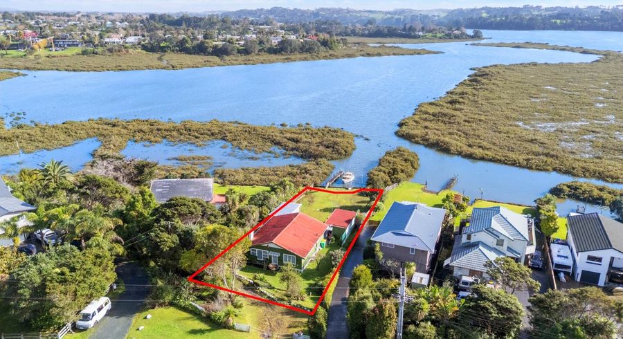  at 6 The Terrace, Herald Island, Waitakere City, Auckland