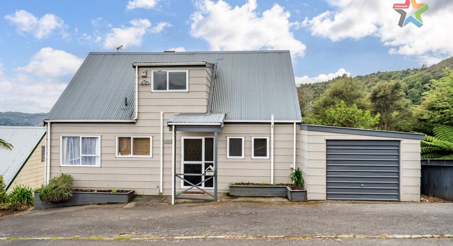  at 21 Kerkwall Drive, Naenae, Lower Hutt