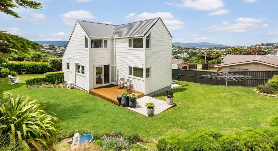  at 105 Akaroa Drive, Maupuia, Wellington, Wellington