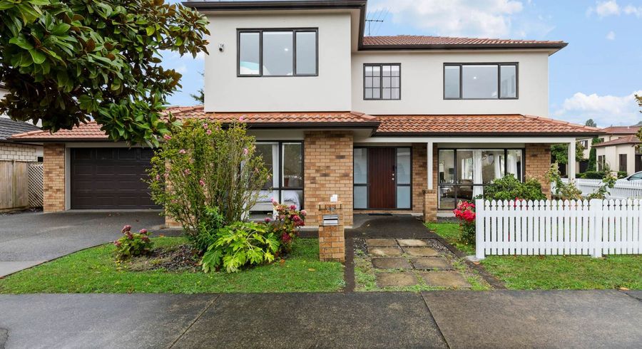  at 16 Bridgefield Crescent, Flat Bush, Auckland