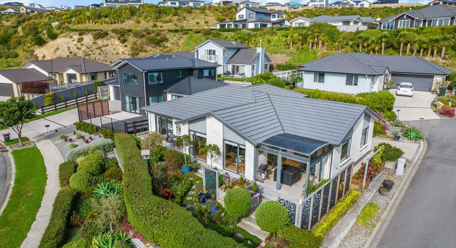  at 24 Margaret Shields Avenue, Aotea, Porirua