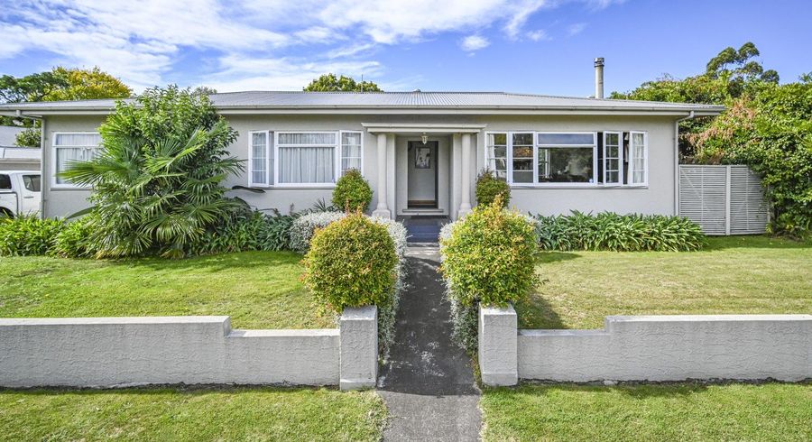  at 98 Duchess Crescent, Mayfair, Hastings