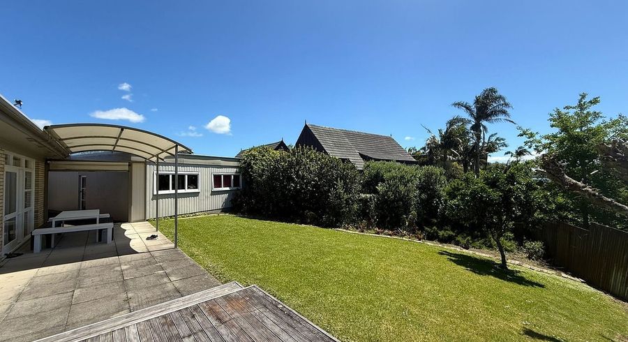  at 7 Sanctuary Point, Sunnyhills, Manukau City, Auckland