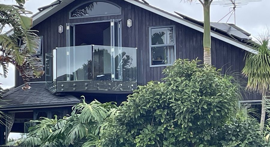  at 2 Gilberd Place, Torbay, Auckland