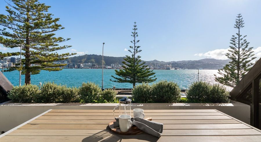  at Flat 2/326 Oriental Parade, Oriental Bay, Wellington, Wellington