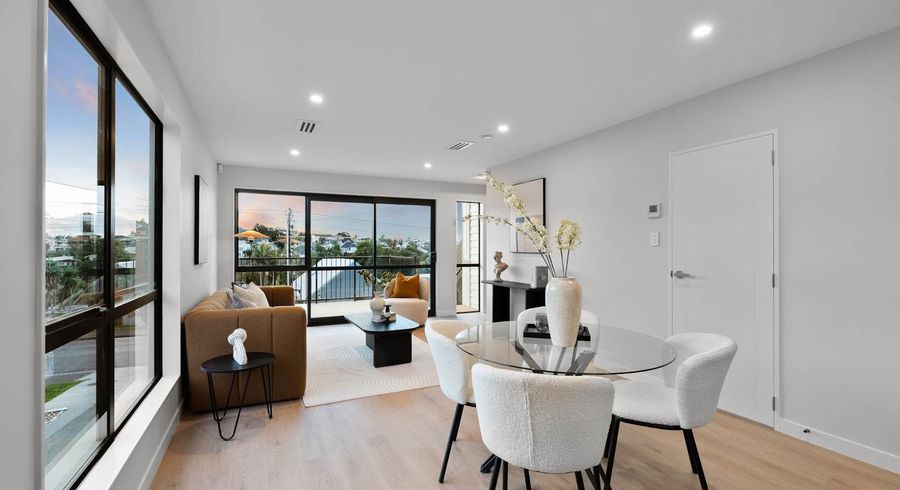  at 6/32 Beulah Avenue, Rothesay Bay, North Shore City, Auckland