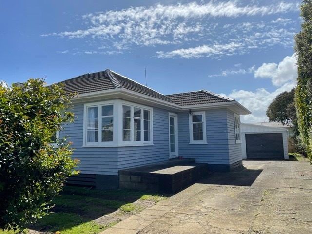  at 7 Christmas Road, Manurewa, Auckland