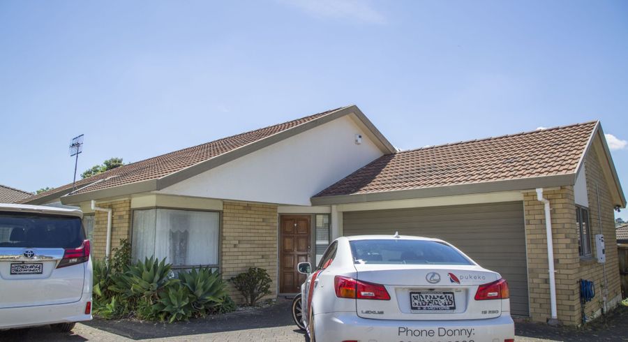  at 2/238 Botany Road, Golflands, Manukau City, Auckland