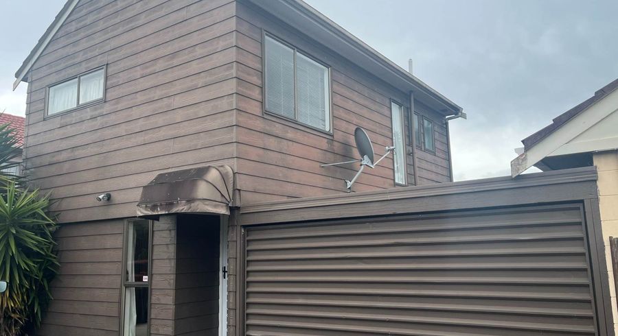  at 9B Highland Park Drive, Highland Park, Auckland