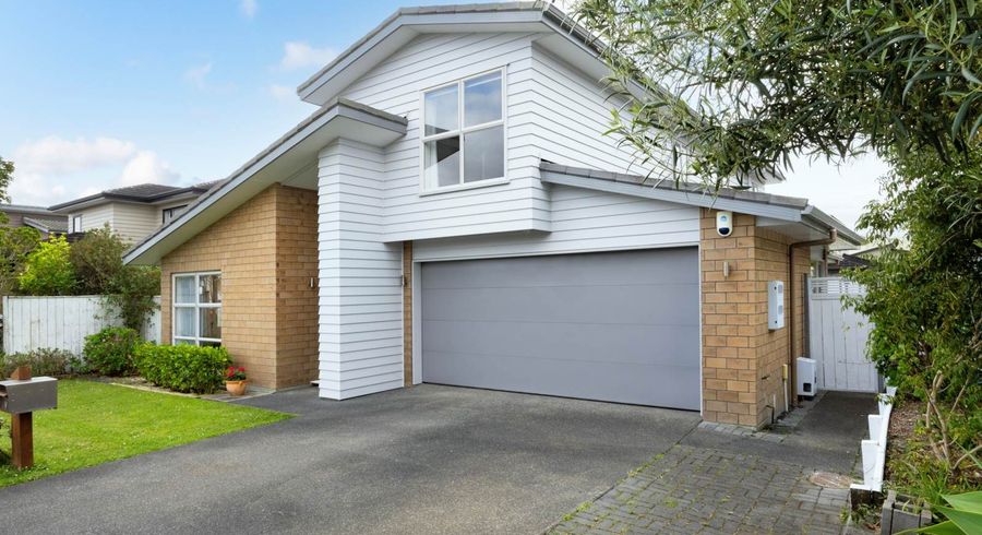  at 9 Brookview Drive, Flat Bush, Manukau City, Auckland