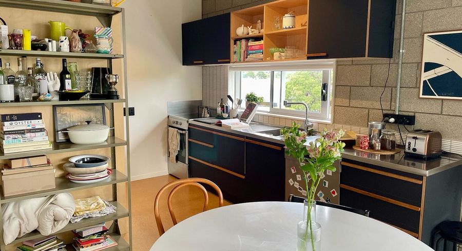  at 11/26 Aroha Avenue, Sandringham, Auckland