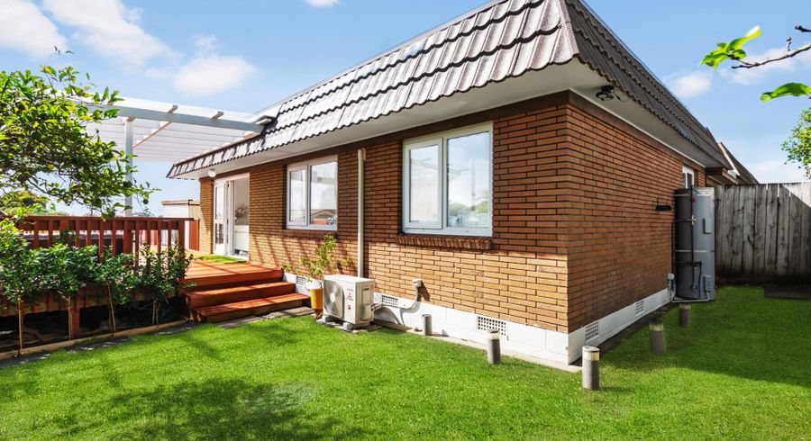  at 4/94 Lynwood Road, New Lynn, Waitakere City, Auckland