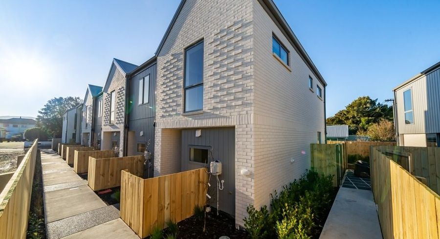  at 8/16 Sladden Street, Naenae, Lower Hutt, Wellington