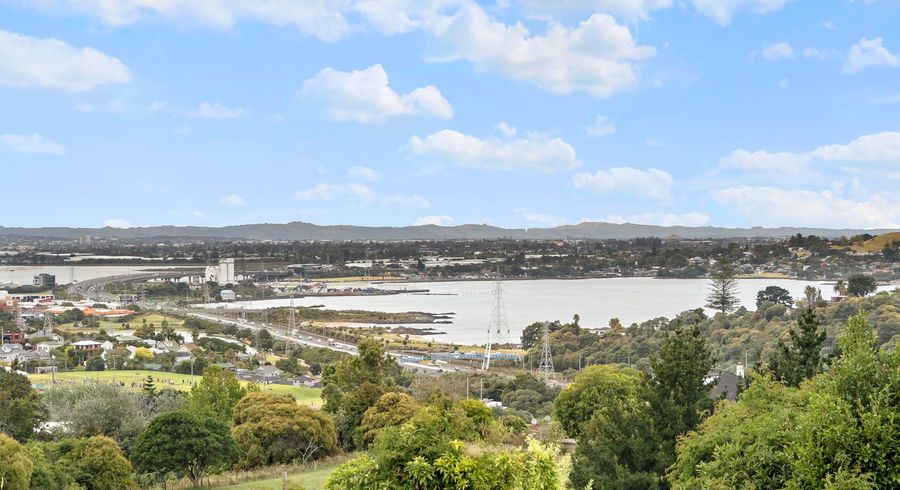  at 47 Herd Road, Hillsborough, Auckland