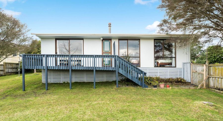  at 33 Starforth Place, Henderson, Waitakere City, Auckland