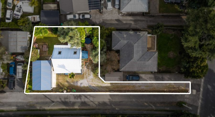  at 2/100 Beach Road, Pahurehure, Papakura, Auckland