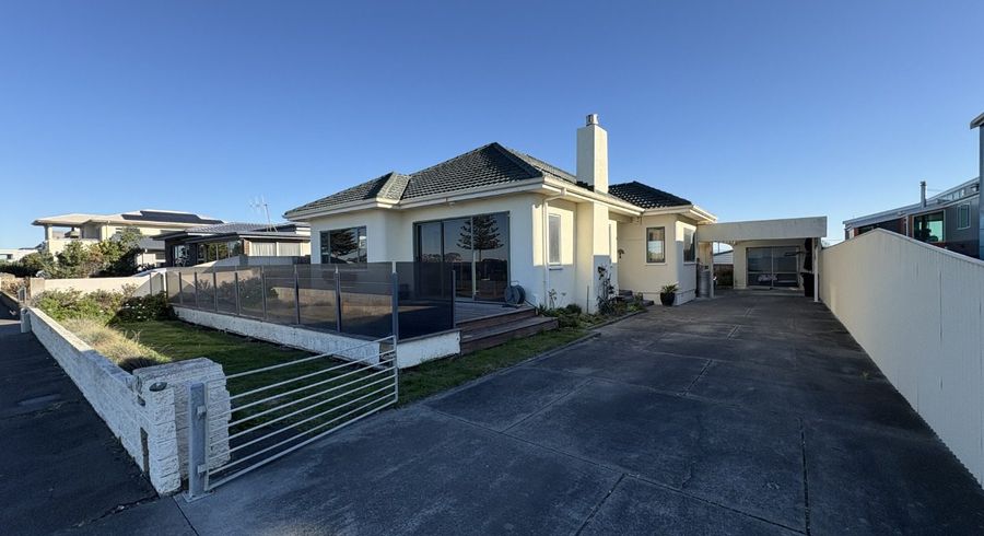  at 82 The Esplanade, Westshore, Napier, Hawke's Bay
