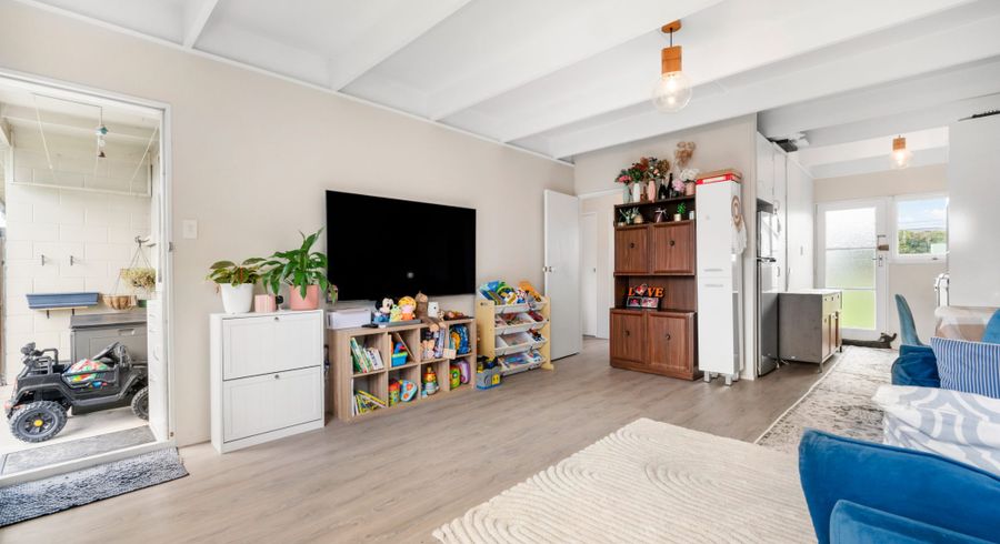  at 5/5 Keeling Road, Henderson, Waitakere City, Auckland