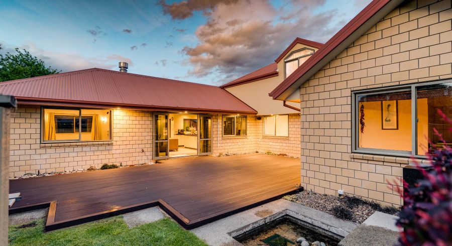  at 40 Woodhurst Drive, Casebrook, Christchurch